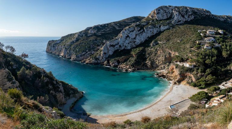 Visiter la calanque d'En-Vau : accès et conseils en 2026